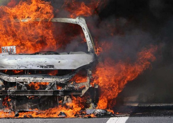 Abşeronda "Hyundai”, Bakıda “Honda” yandı