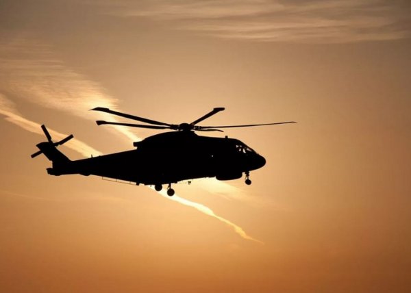 Tibbi heyətin olduğu helikopter Ermənistandan Qarabağa daxil oldu