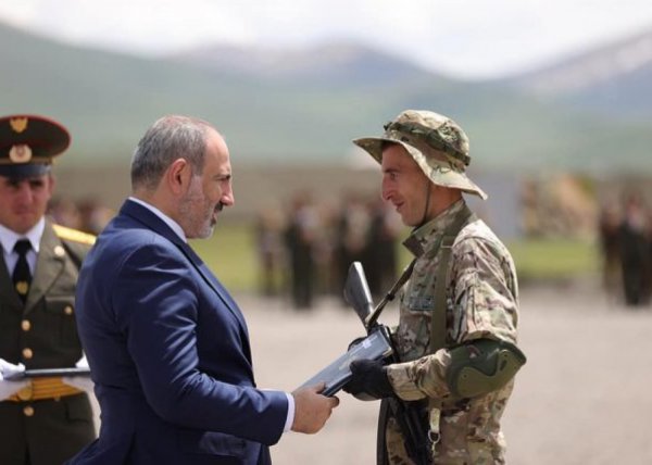 Ermənistan ordusu İsveçrə modelinə keçir - Paşinyan AÇIQLADI