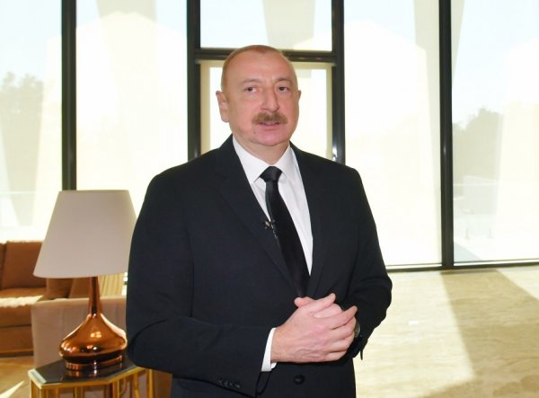 İlham Əliyev “Euronews” televiziyasına müsahibə verdi - FOTO