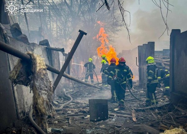 Odessa raketlə vuruldu - 14 ÖLÜ (FOTOLAR)