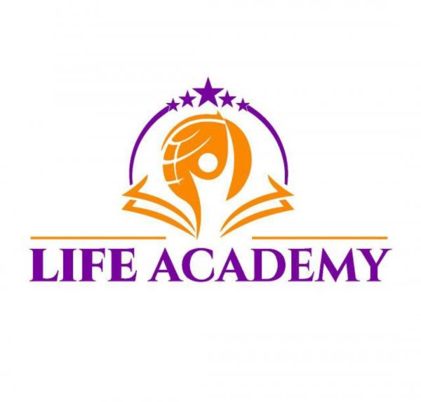 Life Academy və Təhsil Forumu Platformasının birgə təşkilatçılığı ilə Xarici dil müəllimlərinin həmrəylik forumu keçirilib - FOTO