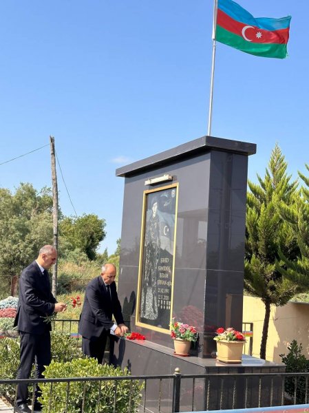 YAP-ın namizədlərinə səs vermək rifahı, yüksəlişi və tərəqqini seçməkdir