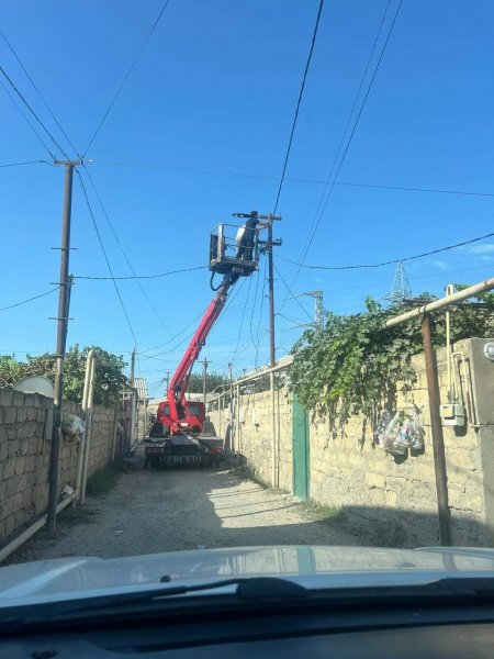 Sumqayıtın bu küçəsində də işıqlar quraşdırıldı (FOTO)