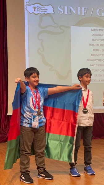 Sumqayıtın 7 qızıl medal alan şagirdi: “Nobel mükafatı almaq istəyirəm” - FOTOLAR