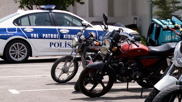Sumqayıtda səsboğuculara qəsdən müdaxilə edən moped və motosiklet sürücüləri saxlanılıblar Sumqayıtda səsboğuculara qəsdən müdaxilə edən moped və motosiklet sürücüləri saxlanılıblar