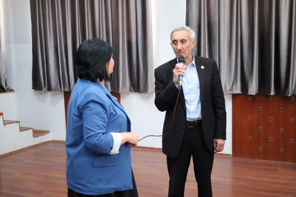 Sumqayıtda Ulu Öndərə həsr olunmuş növbəti tədbir “VİP” Mərkəzi tərəfindən gerçəkləşdi - FOTOLAR Sumqayıtda Ulu Öndərə həsr olunmuş növbəti tədbir “VİP” Mərkəzi tərəfindən gerçəkləşdi - FOTOLAR