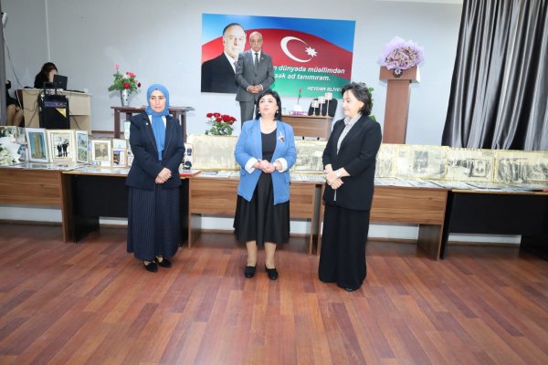 Sumqayıtda Ulu Öndərə həsr olunmuş növbəti tədbir “VİP” Mərkəzi tərəfindən gerçəkləşdi - FOTOLAR Sumqayıtda Ulu Öndərə həsr olunmuş növbəti tədbir “VİP” Mərkəzi tərəfindən gerçəkləşdi - FOTOLAR