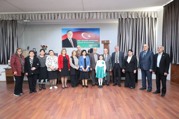 Sumqayıtda Ulu Öndərə həsr olunmuş növbəti tədbir “VİP” Mərkəzi tərəfindən gerçəkləşdi - FOTOLAR Sumqayıtda Ulu Öndərə həsr olunmuş növbəti tədbir “VİP” Mərkəzi tərəfindən gerçəkləşdi - FOTOLAR