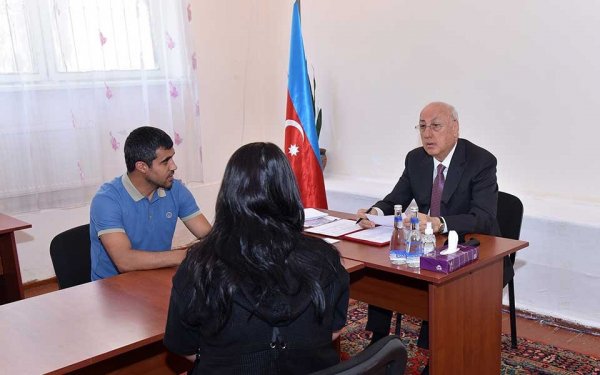 Zakir Fərəcov sakinlərlə növbəti səyyar qəbul keçirilib