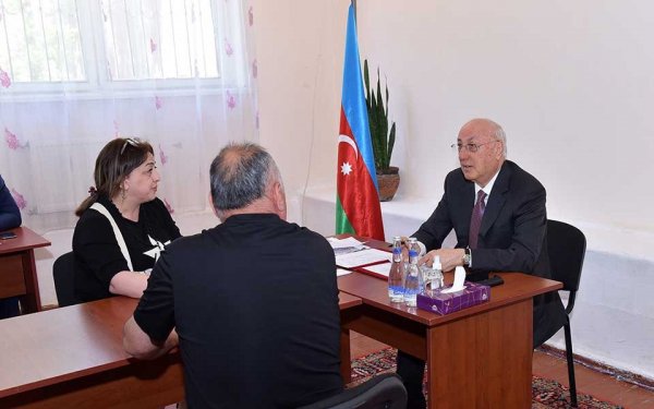 Zakir Fərəcov sakinlərlə növbəti səyyar qəbul keçirilib
