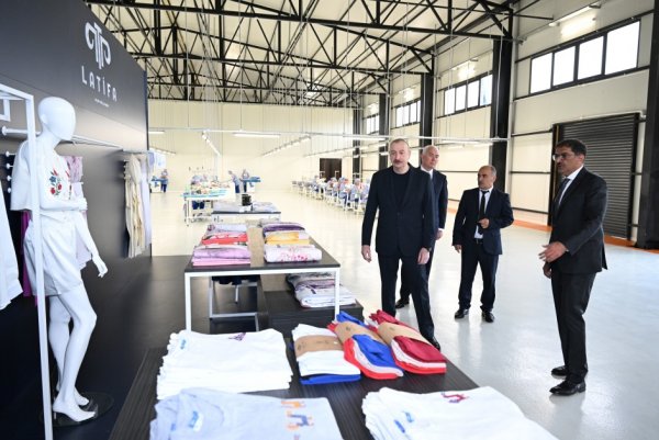 İlham Əliyev Laçında iki fabrikin açılışını etdi - FOTOLAR