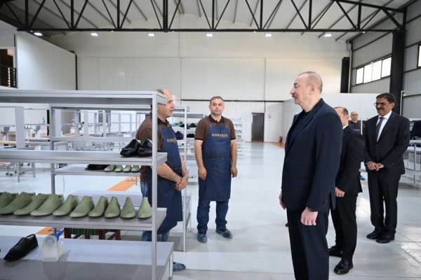 İlham Əliyev Laçında iki fabrikin açılışını etdi - FOTOLAR