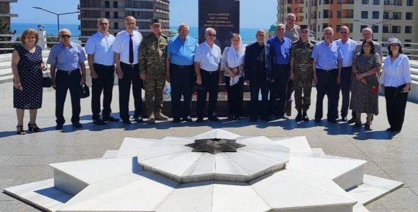 Sovet Şükürov: “Qüdrətli Ordu Dövləti saxlayacaq, Xalq da Dövlətə güvənəcək” Sovet Şükürov: “Qüdrətli Ordu Dövləti saxlayacaq, Xalq da Dövlətə güvənəcək”