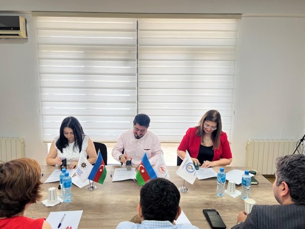 QHT-lər Qan qohumları arasında nikahların fəsadlarını cəmiyyətə çatdırmaq üçün imza atdılar — FOTOLAR