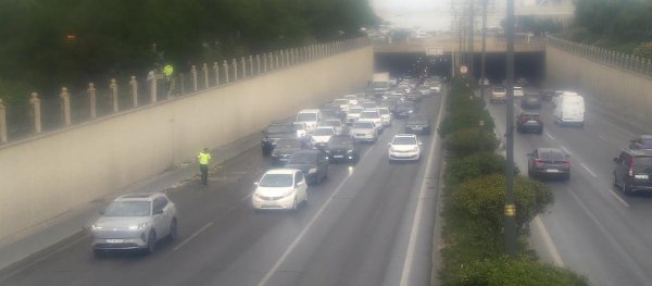 Yol qəzası Bakı-Sumqayıt şosesində nəqliyyatın sıxlığına səbəb olub