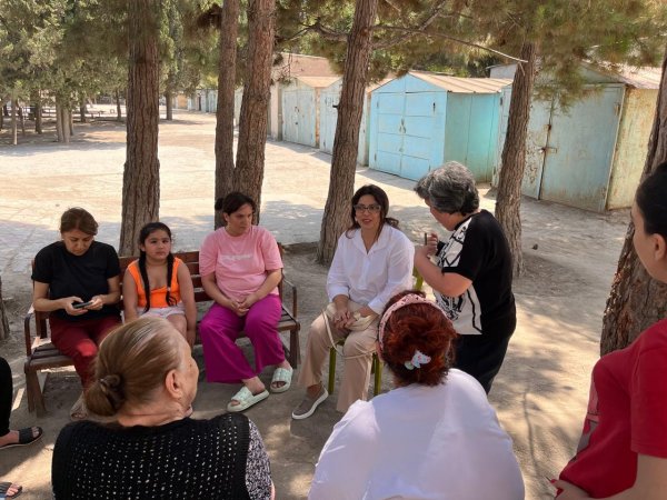 Deputat Sumqayıtda səyyar qəbul keçirdi: Bəzi məsələlər yerindəcə həll olundu