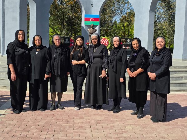 Bir qrup şəhid ailəsinin Naxçıvana səfəri təşkil edilib (FOTO)