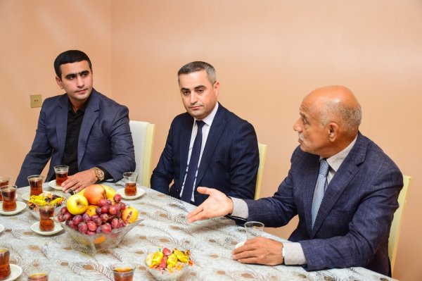 Ərkivanda sevinc dolu gün – evi yanan ailəyə yeni ev hədiyyə edildi