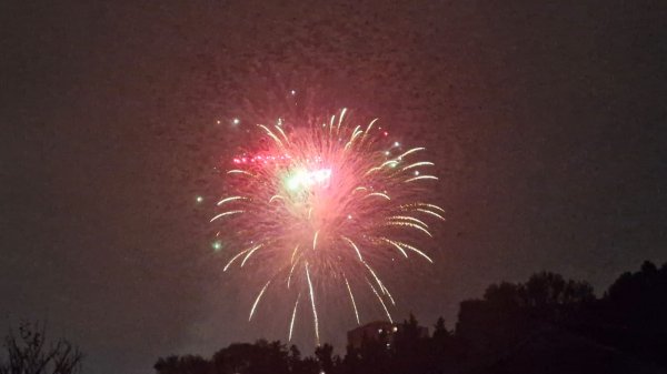 Sumqayıtda Zəfər Günü münasibətilə möhtəşəm atəşfəşanlıq olub - FOTO