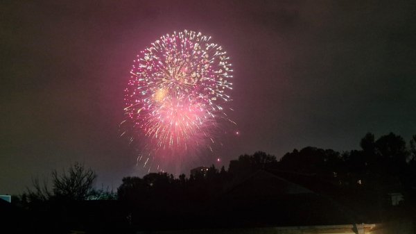 Sumqayıtda Zəfər Günü münasibətilə möhtəşəm atəşfəşanlıq olub - FOTO
