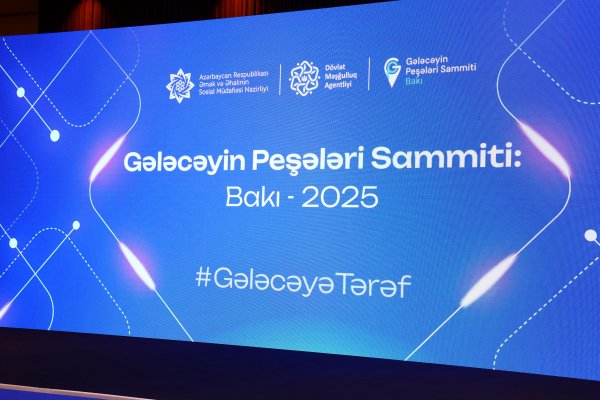 Mingəçevir Dövlət Universitetinin rektoru Anar Eminov “Gələcəyin Peşələri Sammiti”ndə iştirak edib Mingəçevir Dövlət Universitetinin rektoru Anar Eminov “Gələcəyin Peşələri Sammiti”ndə iştirak edib