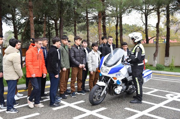 Sumqayıt məktəbliləri polisin xidməti ilə yaxından tanış olublar - VİDEO