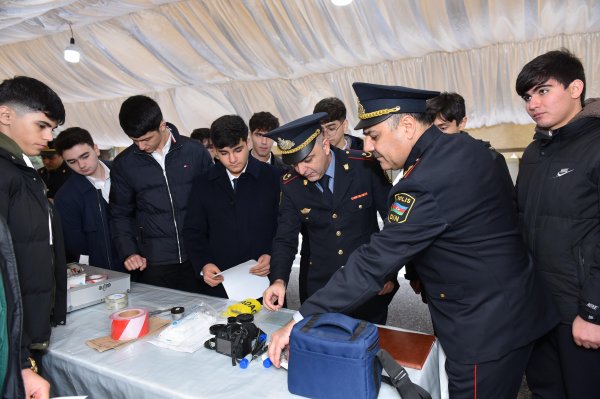 Sumqayıt məktəbliləri polisin xidməti ilə yaxından tanış olublar - VİDEO