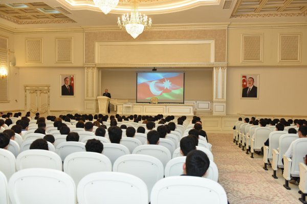 Sumqayıt məktəbliləri polisin xidməti ilə yaxından tanış olublar - VİDEO