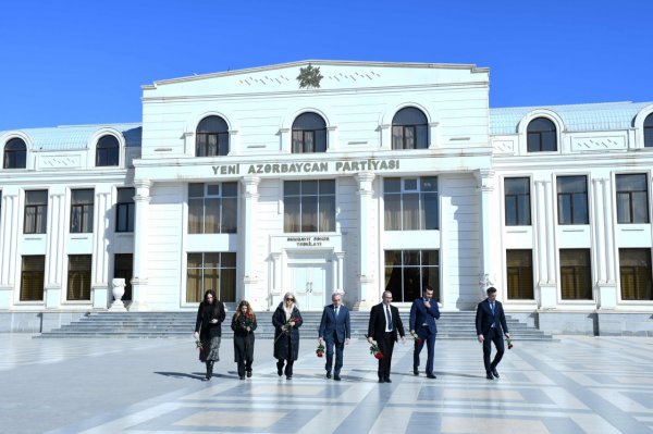 YAP Sumqayıt şəhər təşkilatının təsis olunmasının 33 illiyi qeyd olunub - FOTOLAR