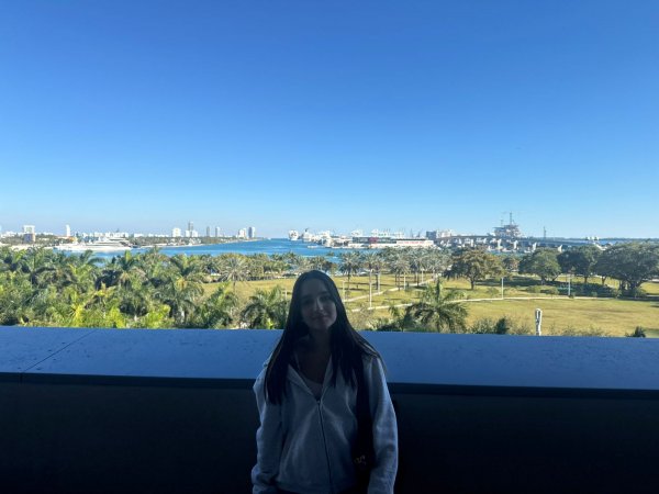 Həkimlik arzusu, riyazi zəka və beynəlxalq medallar - Azərbaycanlı məktəblinin uğuru