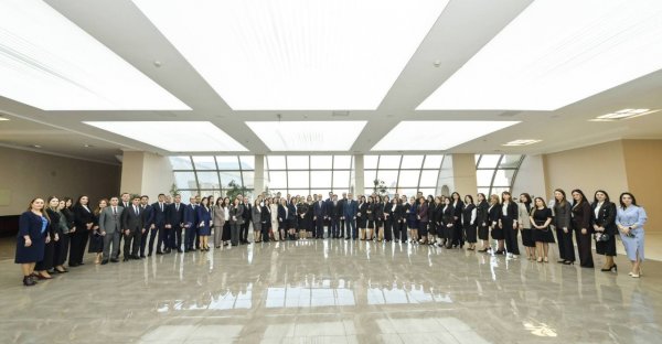 Nazir yeni təyin olunmuş məktəb direktorları ilə görüşdü - FOTOLAR