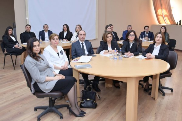 Nazir yeni təyin olunmuş məktəb direktorları ilə görüşdü - FOTOLAR