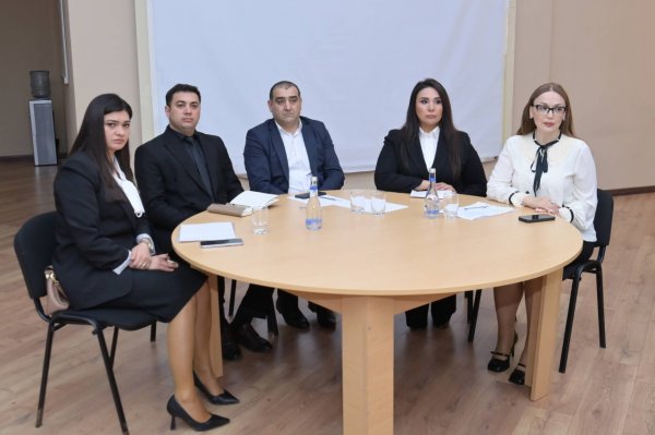 Nazir yeni təyin olunmuş məktəb direktorları ilə görüşdü - FOTOLAR