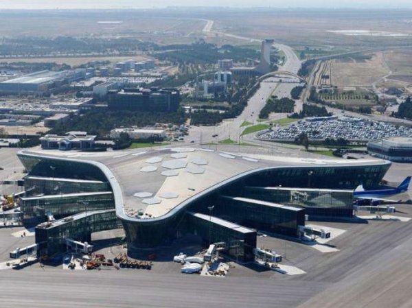 Bakı aeroportu silahlı mühafizə altına alındı
