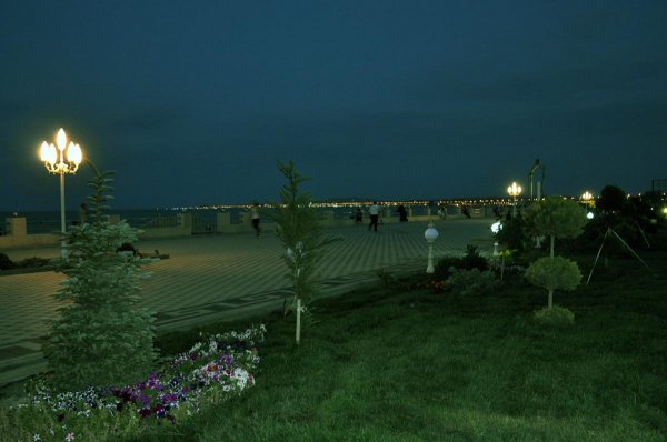 Sumqayıtın yeni bulvarının gecə görüntüləri – FOTOLAR