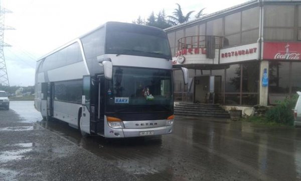 Bakıdan Batumiyə gedən ikimərtəbəli avtobusun xoşagəlməz OLAYLARI - FOTO