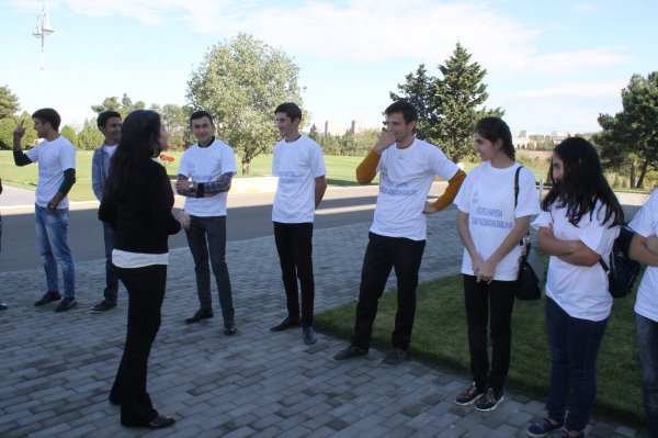 Sumqayıt gəncləri üçün "Uğurlu karyera işgüzar yazışmalardan başlayır"  təlimi yekunlaşıb - FOTOLAR