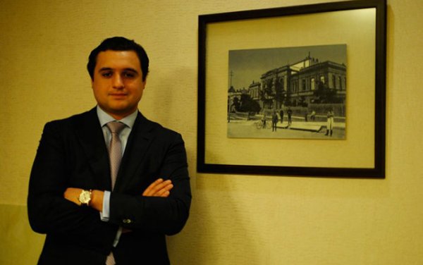 Eldar Mahmudov oğlunun şirkətinə 10 milyon dollar köçürüb 
