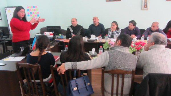 Sumqayıtda “İnsan alveri ilə mübarizədə media işçilərin rolu” mövzusunda təlim keçirilib - FOTO
