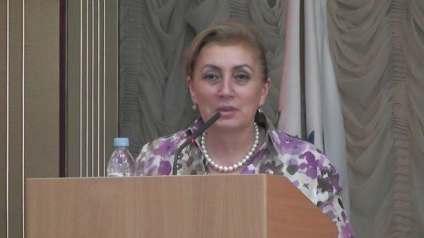 Deputat Zeynəb Xanlarovanın müdafiəsinə qalxdı