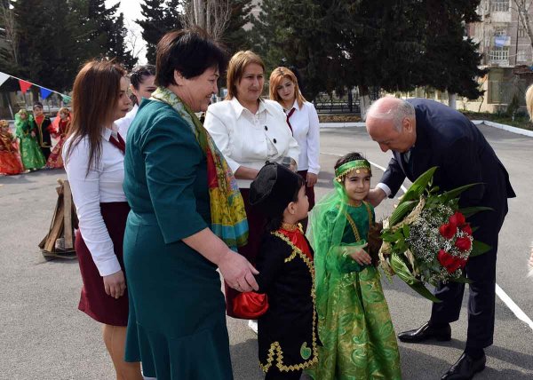 Sumqayıt İcra başçısı uşaqların Novruz şənliyində – FOTOLAR