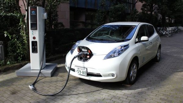 Dünyada 2 milyon elektrik avtomobili var