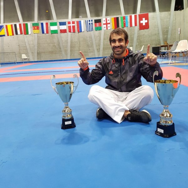 Rafael Ağayev beynəlxalq karate turnirində ikiqat qalib oldu - FOTO