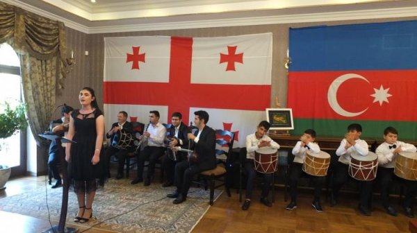 Xırdalan şəhər 11 illik musiqi məktəbinin kollektivi Gürcüstanda - FOTOLAR