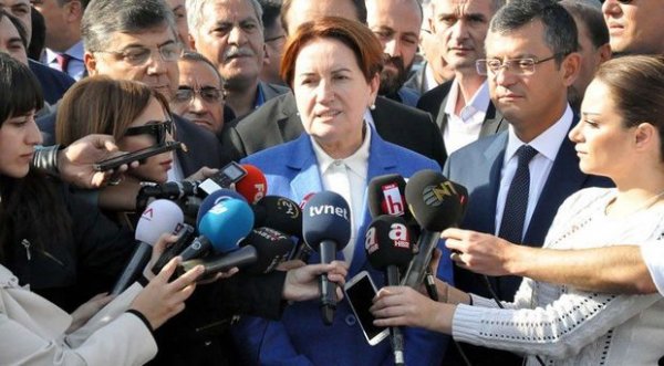 Meral Akşener yeni siyasi partiya yaratdı