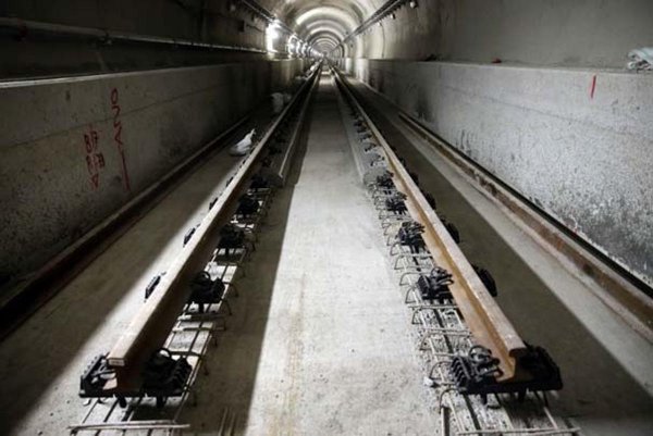 Türkiyədə İLK: Maşinistsiz metro qatarları xəttə buraxılır - FOTO