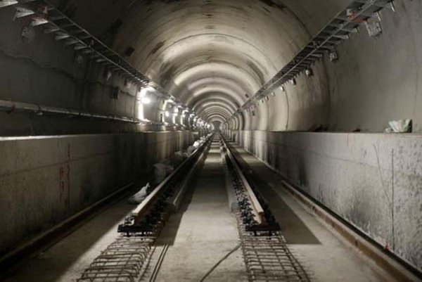 Türkiyədə İLK: Maşinistsiz metro qatarları xəttə buraxılır - FOTO