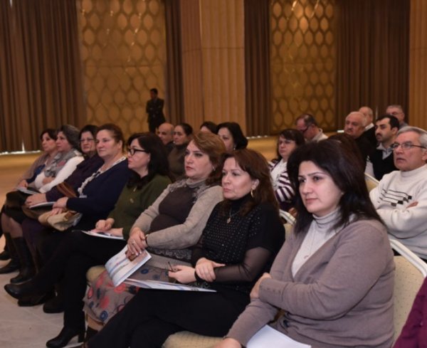 Qəbələdə “Onkoloji xəstəliklərin müasir diaqnostikası və müalicəsi” mövzusunda elmi-nəzəri konfrans keçirilib