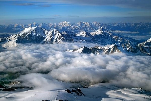 Elbrusda 2 alpinist yoxa çıxdı: Axtarışlar başladı